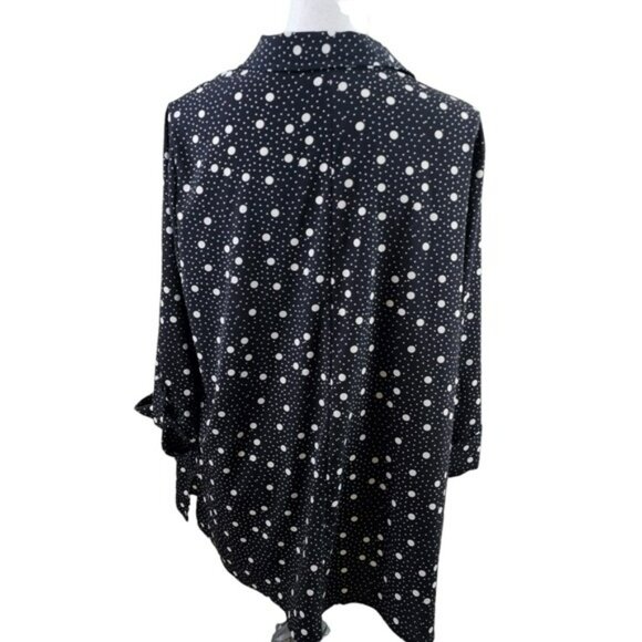 Catherines Polka Dot Button Down Silky Blouse in 14/16 - Picture 4 of 6